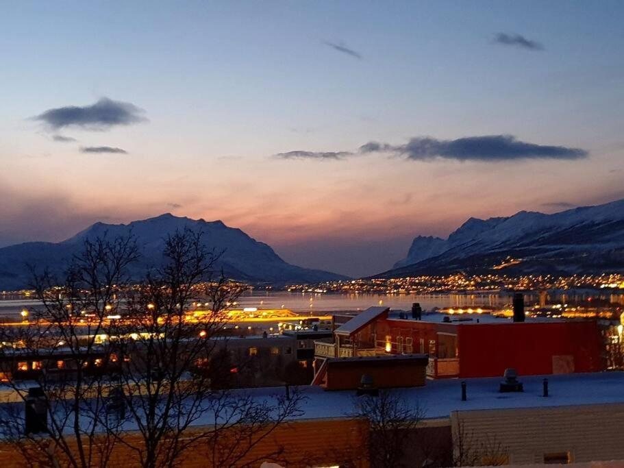 60 Sqm Apartment A - Free Parking! Tromsø Exterior foto